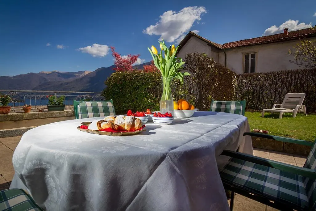 Villino Miralago Torno 0*,  Italië