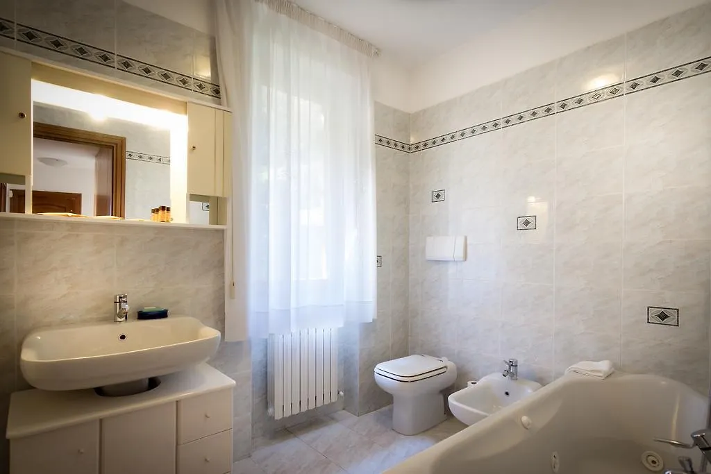 Villino Miralago Torno Villa